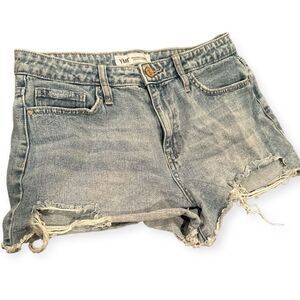 YMI Festival Shortd Size 7 Distressed